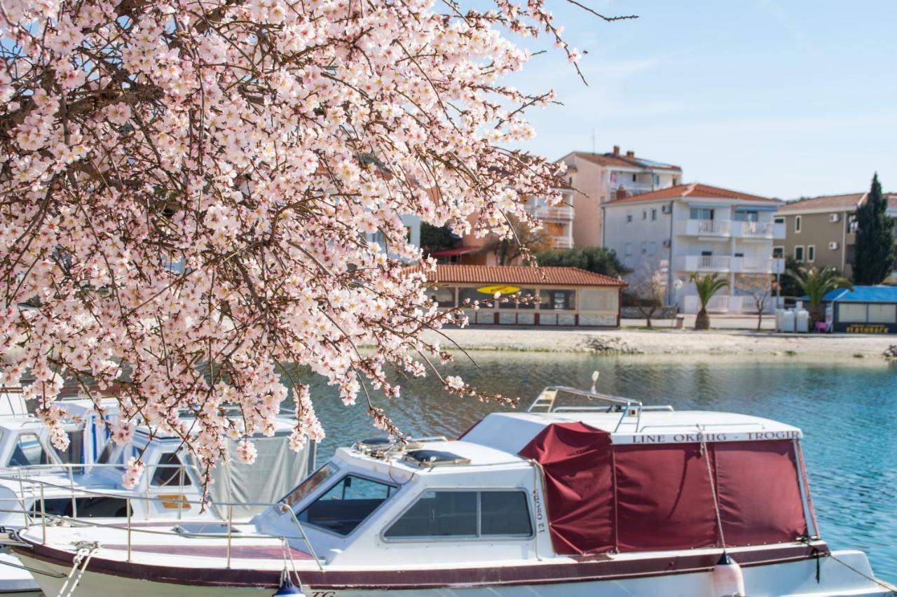 Apartmani Island Trogir Zewnętrze zdjęcie
