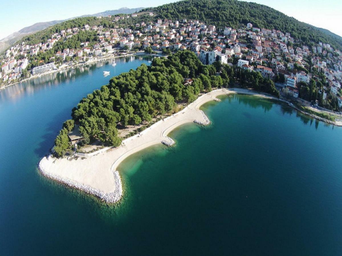 Apartmani Island Trogir Zewnętrze zdjęcie